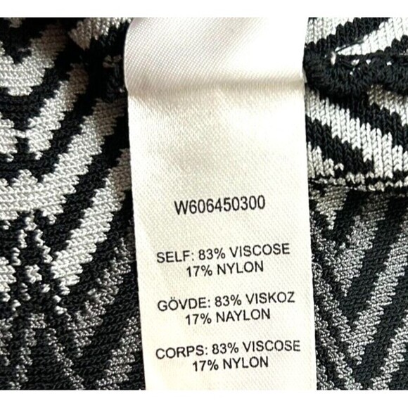 Opening Ceremony Women Sz S Knit Skirt Black White Zig Zag Chevron Fit Flare U2 - Picture 10 of 11